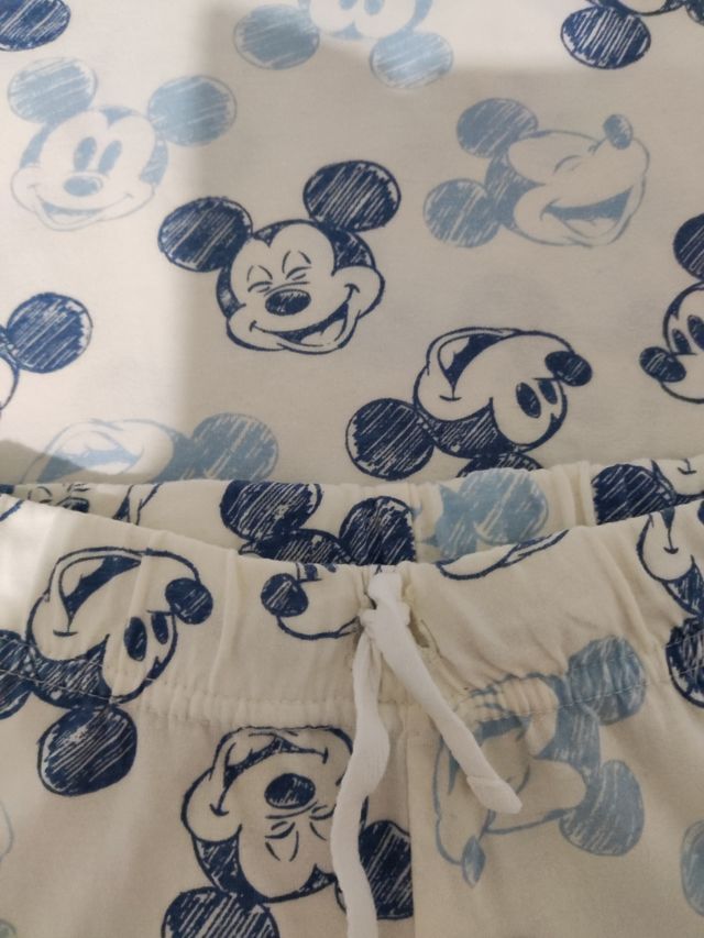 2 Conjuntos Mickey verano 18-24 y 24-36