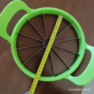 Taglia e affettato melone