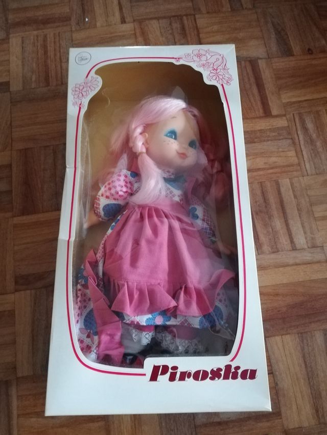 Muñeca Famosa Piroska años 60-70