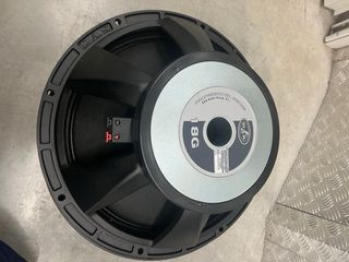 Altavoces Das 18G