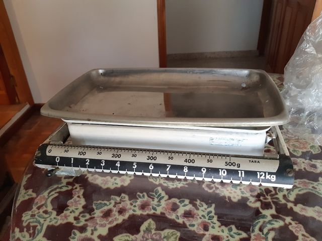 Balanza bascula antigua