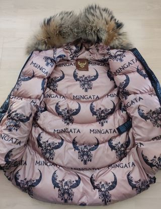 Plumas Mangata