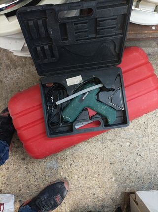 Pistola de silicona caliente