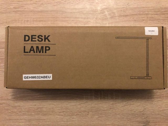 Lampara escritorio Led Táctil con punto carga USB