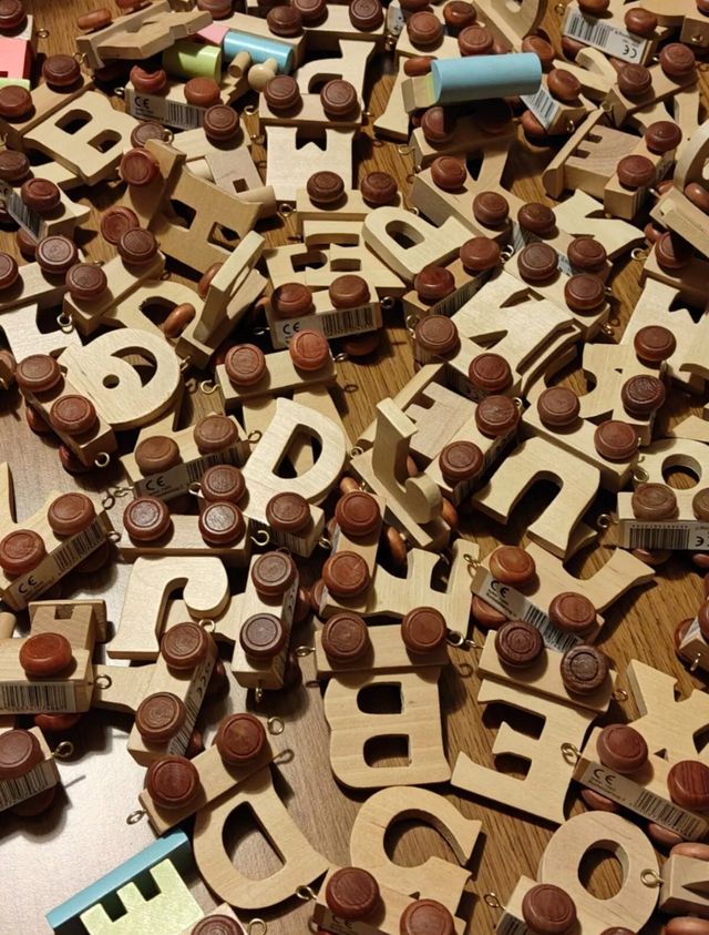 Lettere trenino legno 500 pezzi
