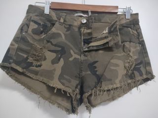 Short camuflaje 