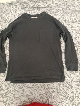 Camiseta negra Zara manga larga
