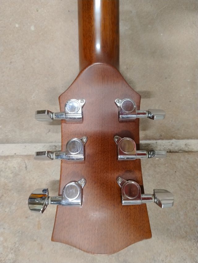 guitarra electroacústica alhambra