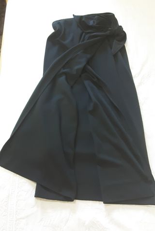 Falda larga estilo pareo de punto negro