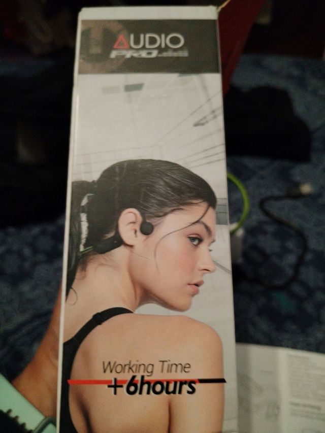 Auriculares deportivos. Nuevos !!