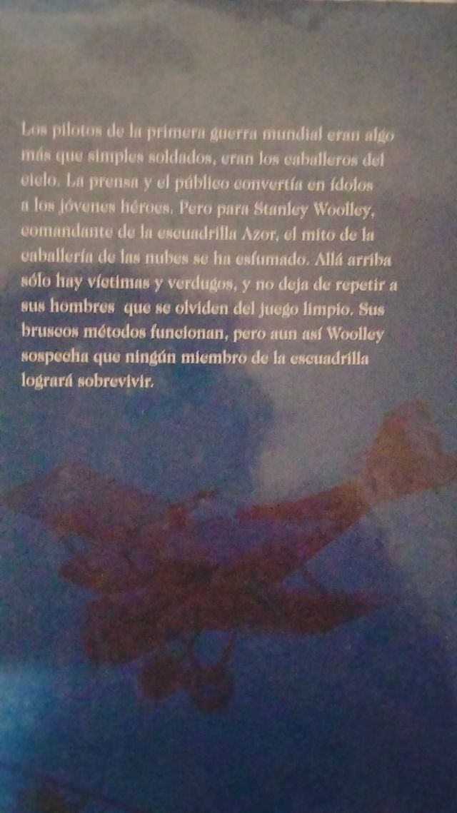 Novela Escuadrilla Azor.