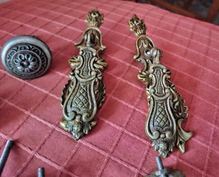 Tiradores y pomos alfonsinos. Vintagne