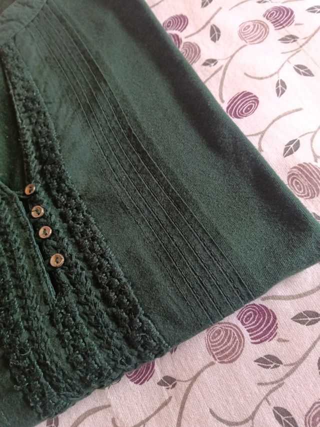 CAMISETA MANGA LARGA. AMICHI. TALLA S