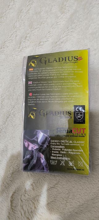 Guantes anticorte talla S (((Nuevos a estrenar))