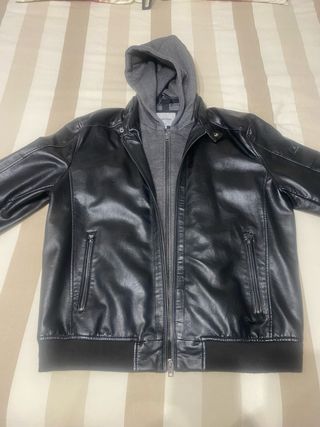 Cazadora de piel con gorro jack jones XXL NUEVA