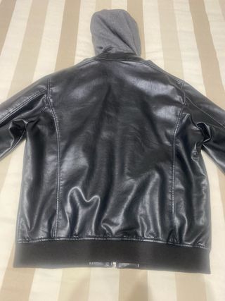 Cazadora de piel con gorro jack jones XXL NUEVA