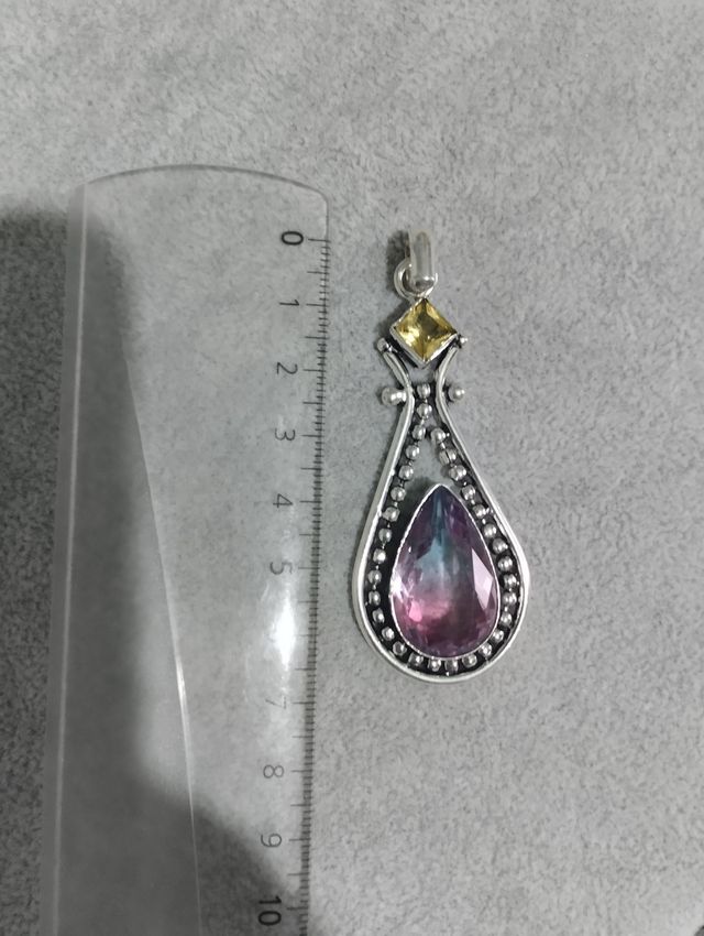 Colgante plata y piedras