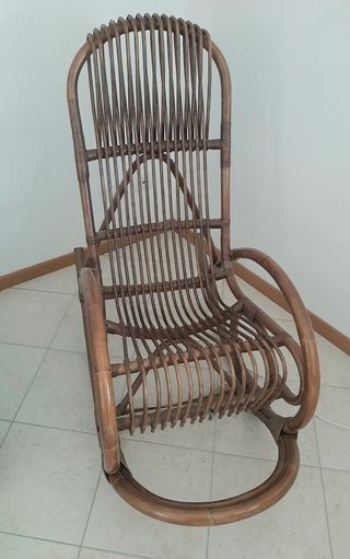 Sedia a dondolo in legno