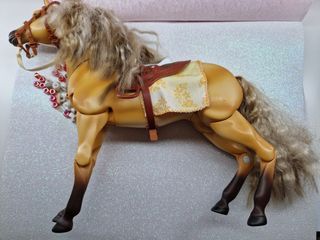 Cavallo di Barbie con perline vintage