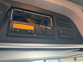 PORTACONTENEDOR MERCEDES ANTOS 1836