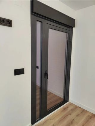 Balconera abatible gris RAL 7021