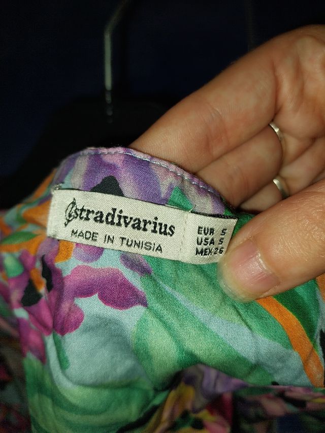 Vestido corto de flores