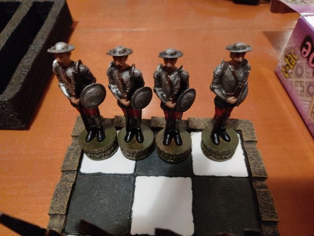 DAMAS JUEGOS DE MESA 