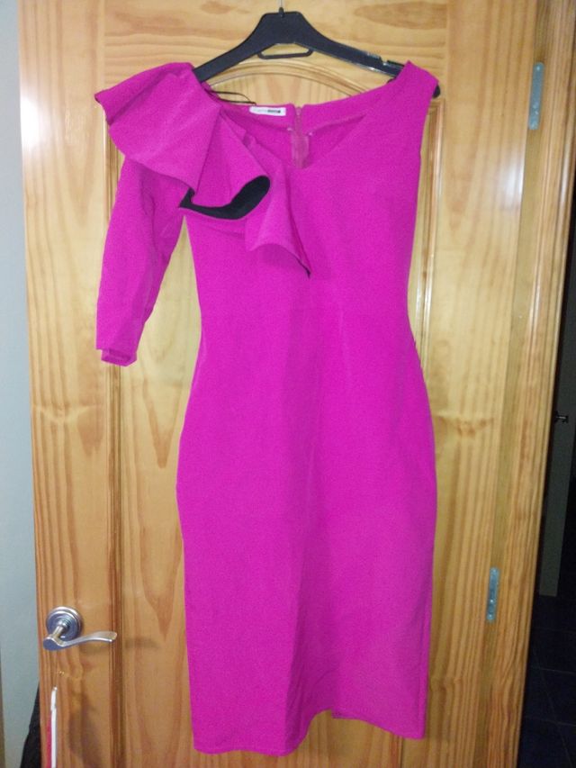 Vestido de fiesta corto fucsia