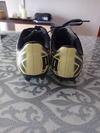 Botas d futbol 