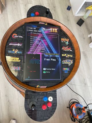 Máquina Arcade en barril cocktail 2 jugadores