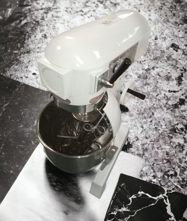 AMASADORAS BATIDORAS INDUSTRIAL