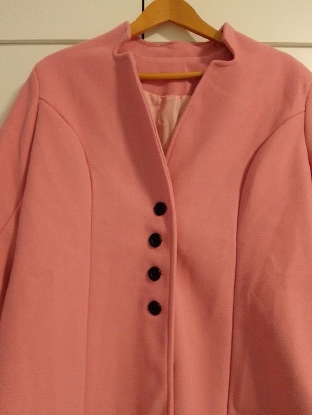 Abrigo de paño rosa