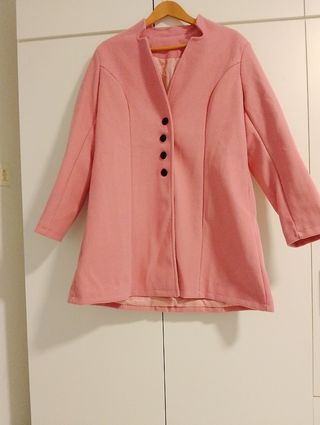 Abrigo de paño rosa