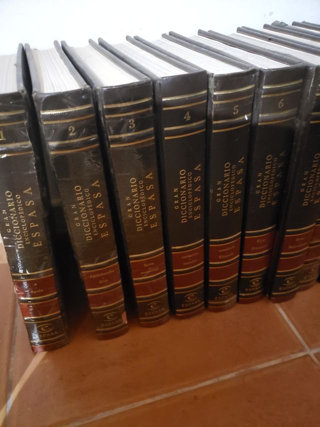 15 piezas enciclopedicos 10  euro