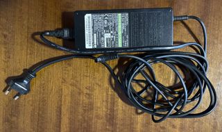 Cargador Alimentador SONY VGP-AC19V15 VAIO