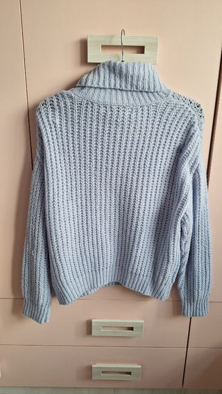 Jersey de lana de cuello vuelto azul