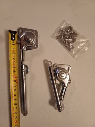 Bisagras para armarios elevables