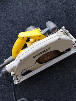 Serra circular De Walt DW86