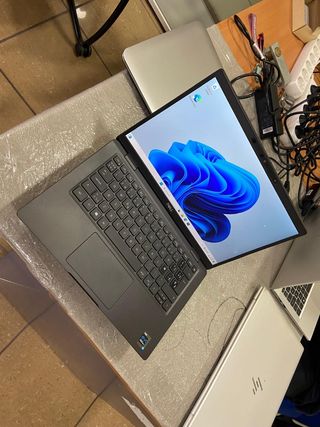DELL 7320 I5 16 RAM 256 SSD