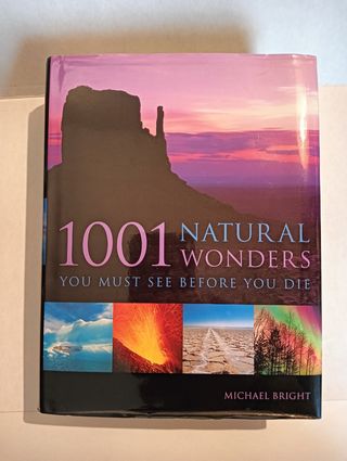 LIBRO EN INGLÉS MARAVILLAS NATURALES