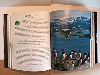 LIBRO EN INGLÉS MARAVILLAS NATURALES