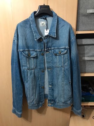 Cazadora vaquera Lee. Talla L