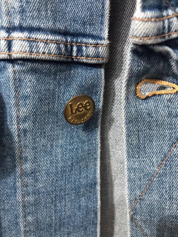 Cazadora vaquera Lee. Talla L