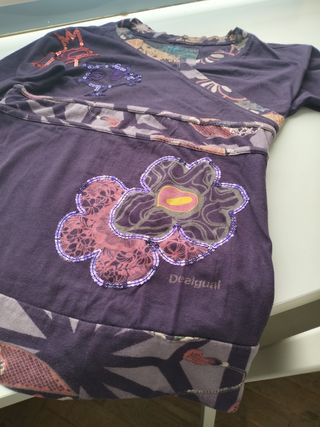 Camiseta manga larga marca Desigual
