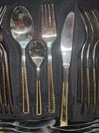 CUBERTERÍA DE ACERO INOXIDABLE