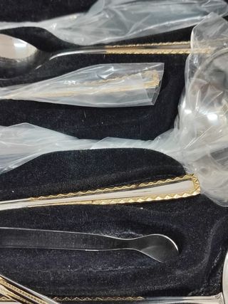 CUBERTERÍA DE ACERO INOXIDABLE