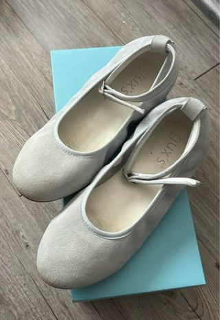 Traje de comunion con lazo color azul empolvado