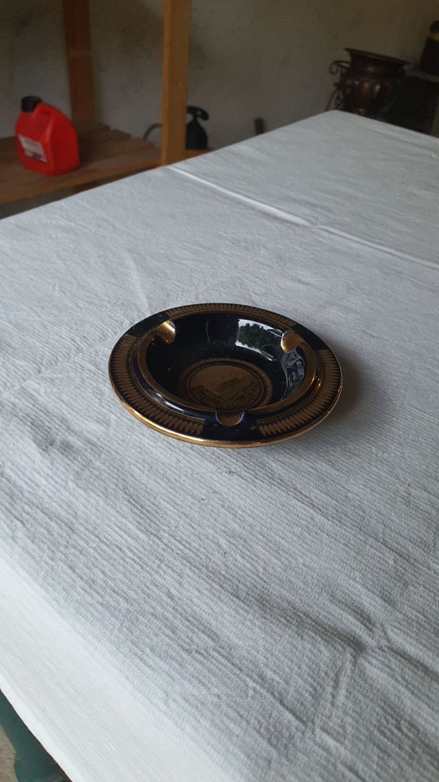 Posacenere e porta mozzicono decorato in oro