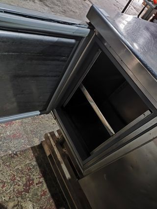 MESA FRIA MARCA INFRICO 1,47 M