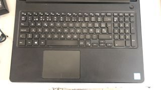 DELL VOSTRO 15-3568 i5 7A. GEN